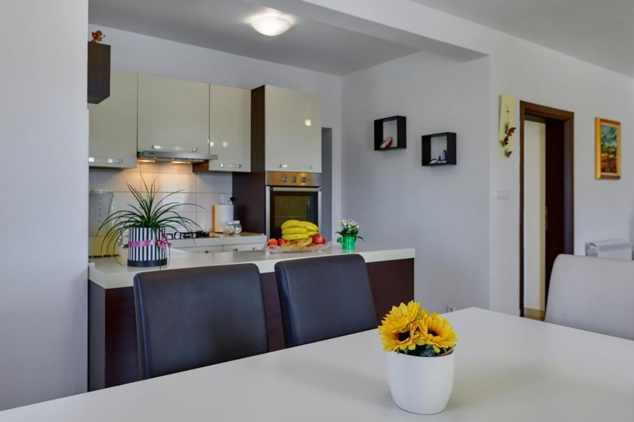 House Paola Βίλα Bibici Εξωτερικό φωτογραφία