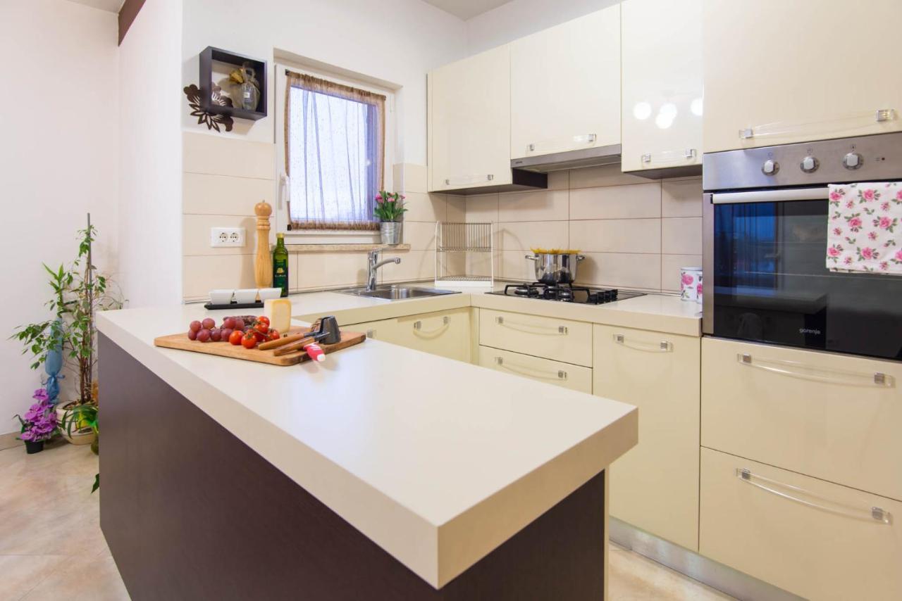 House Paola Βίλα Bibici Εξωτερικό φωτογραφία